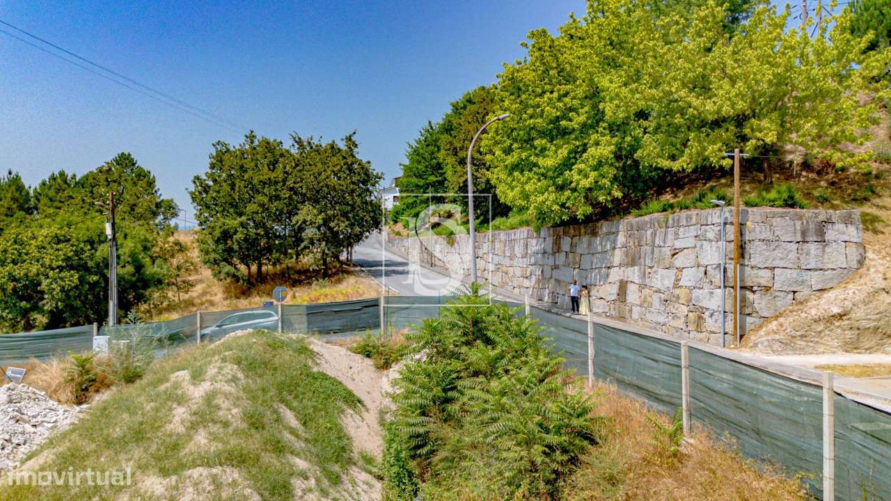 Moradia em Banda T3-24