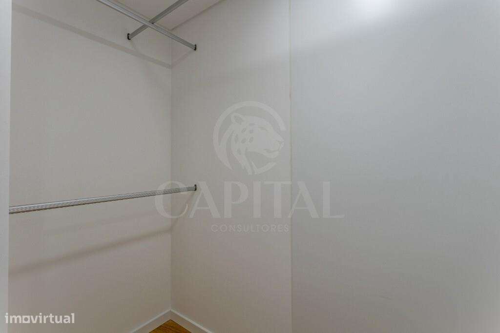 Apartamento T5 Duplex Exclusivo em Primeira Linha de Mar-33