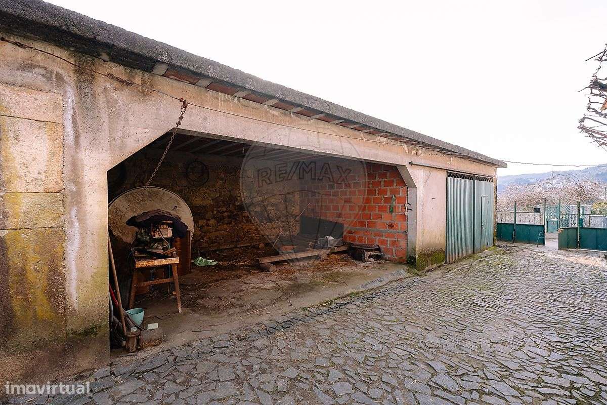 Moradia T3 para venda-10