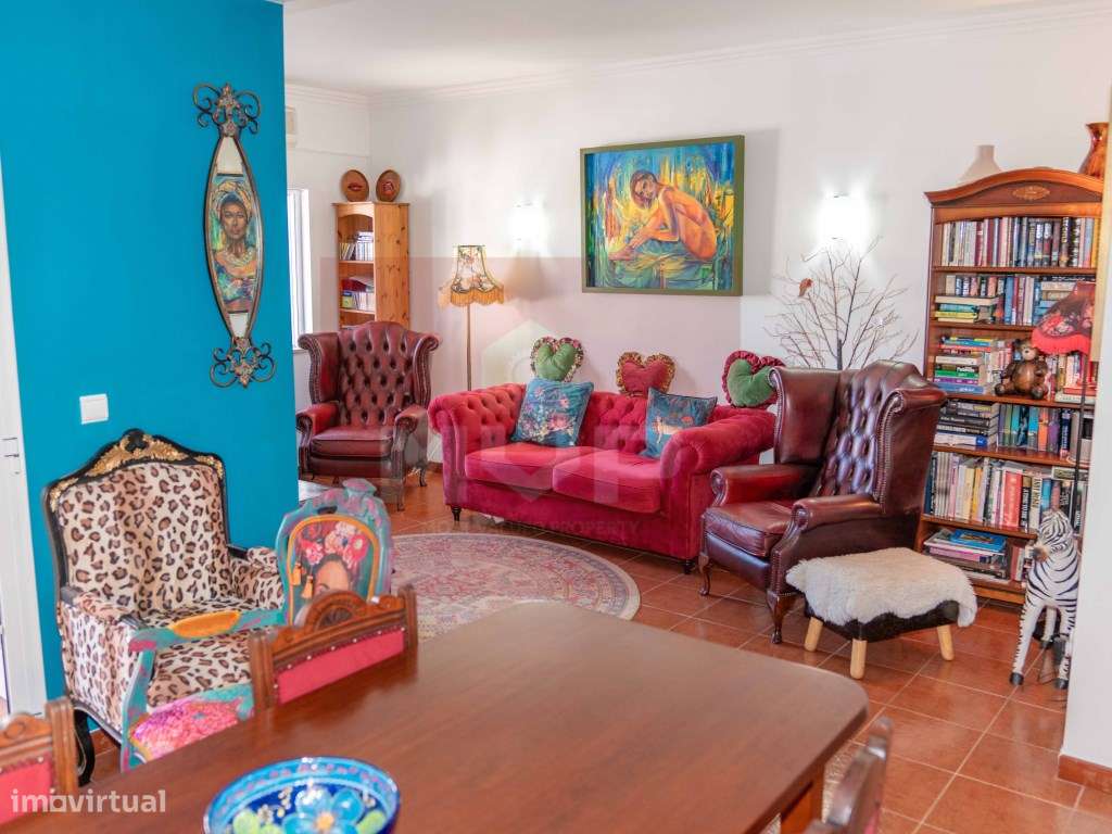 Moradia V3 em banda renovada nos arredores de Tavira - Grande imagem: 3/24