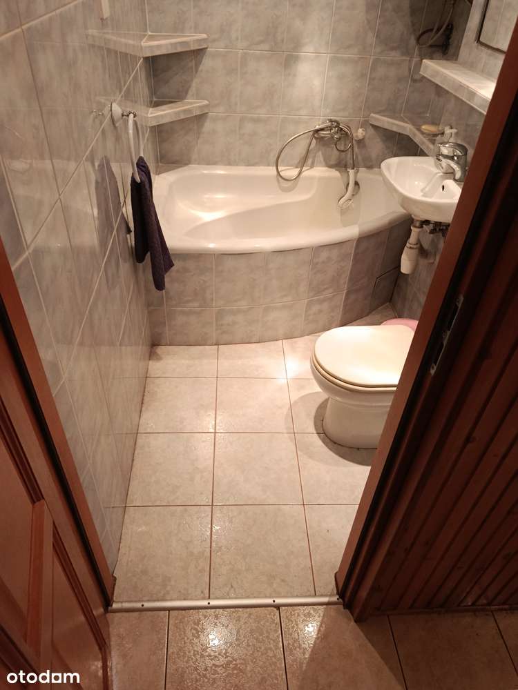 Trzy pokojowe mieszkanie z balkonem w Nowym Targu - Pełny obrazek: 4/8