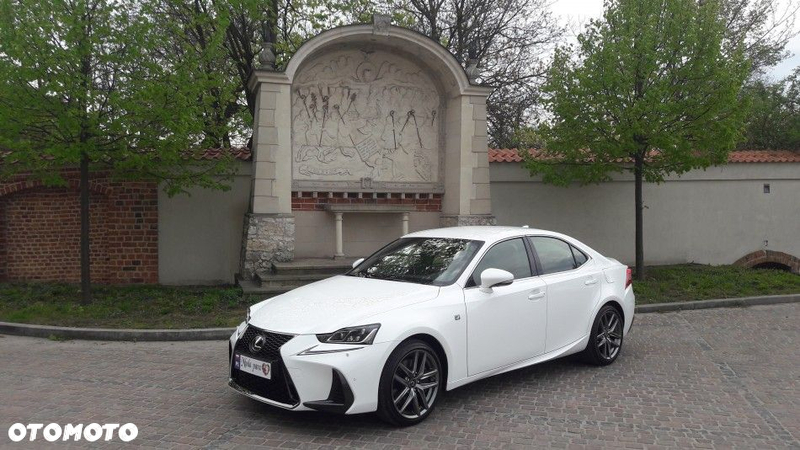 Lexus IS300h 200t 17 18 xenon full led zderzak - 2