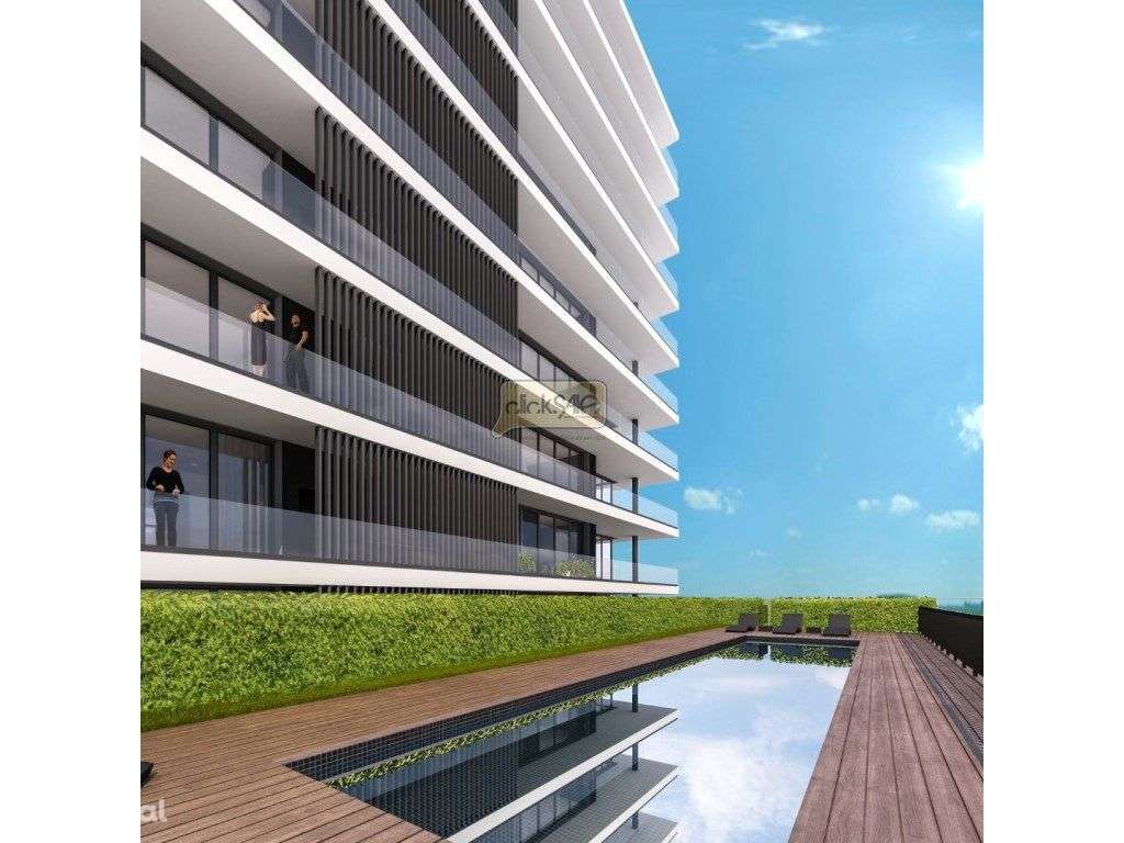 Apartamento T3 com Piscina, Garagem Box e Varanda