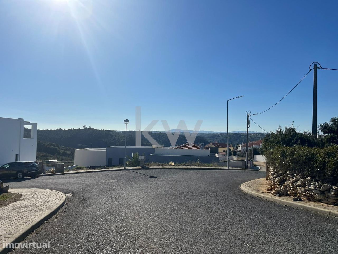 Lote de Gaveto com Projeto aprovado para Moradia T3 isolada - Grande imagem: 1/18