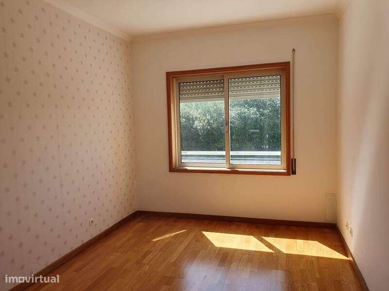 Apartamento T2 em Canelas - Grande imagem: 5/11