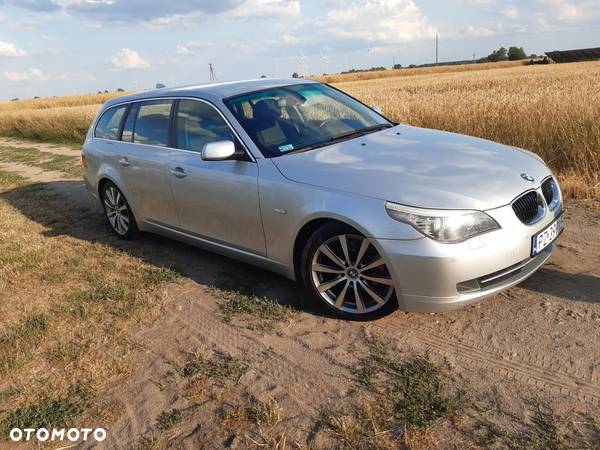 BMW Seria 5 530d Touring Edition Lifestyle - 1