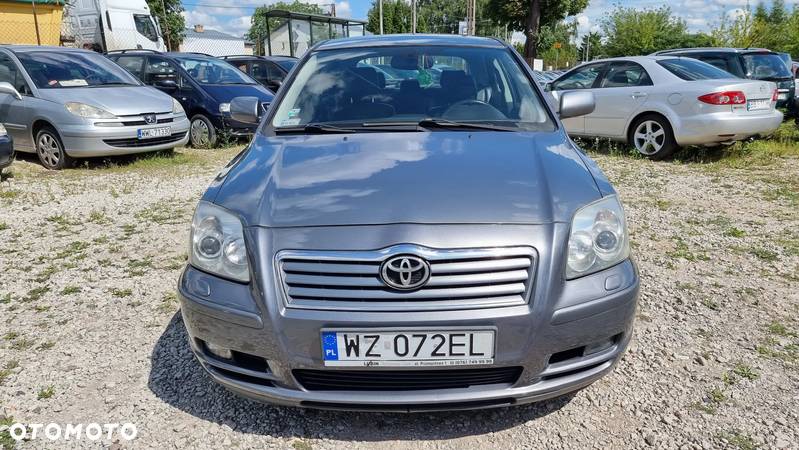 Toyota Avensis 2.0 D-4D Sol Plus - 20