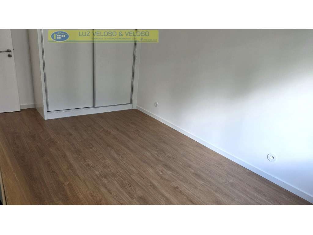 T2 Serra das Minas, remodelado, Arrecadação/Garagem-31