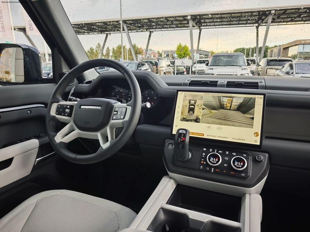 Land-Rover Defender 3.0 Diesel 200 KM — zdjęcie 2