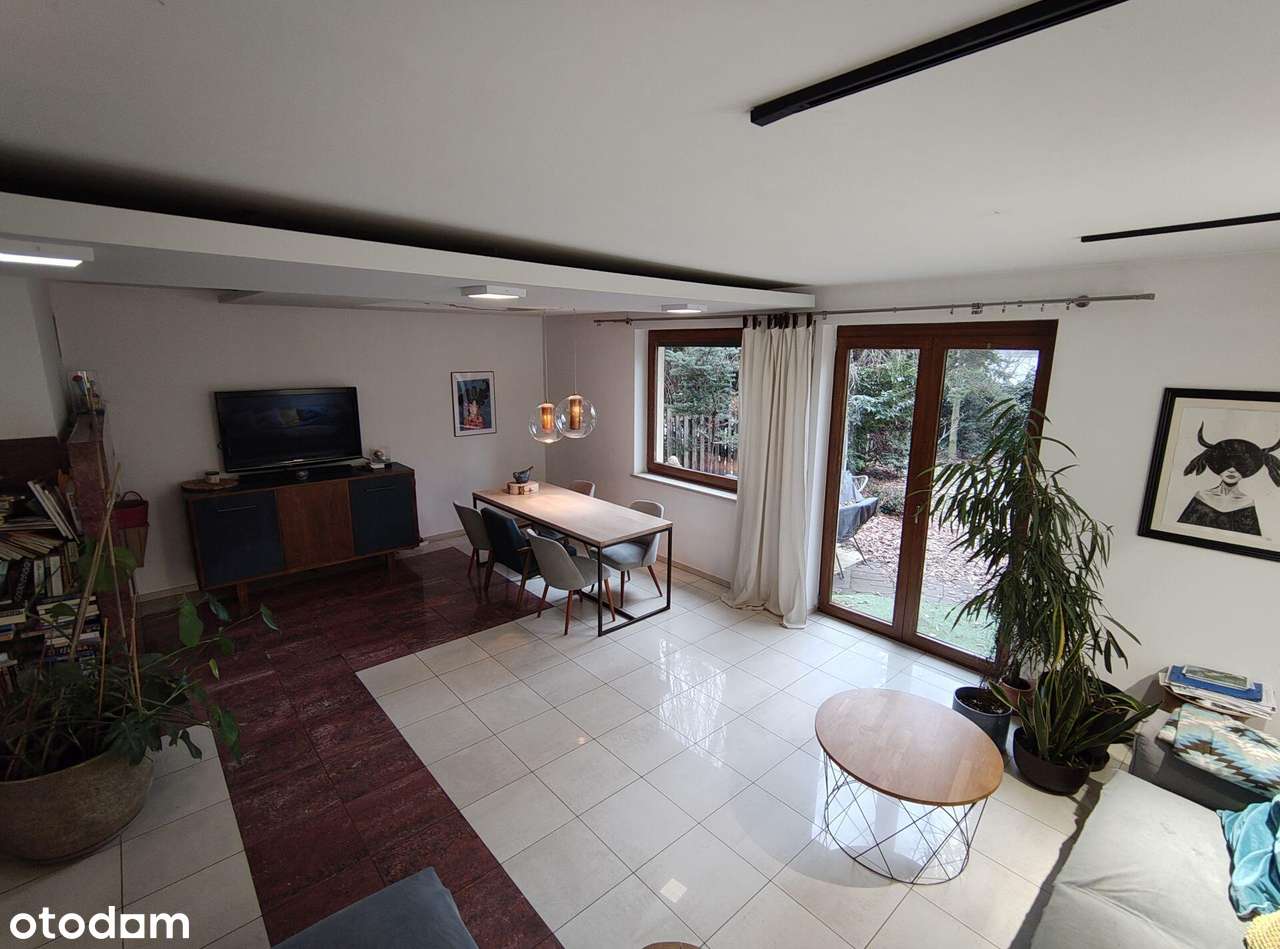 Szeregówka blisko centrum-2