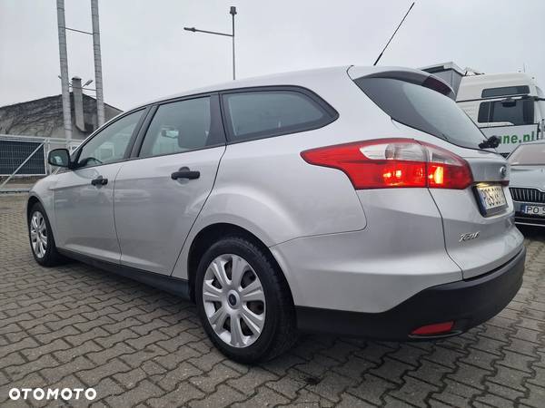 Ford Focus 1.6 TDCi Ambiente - 8