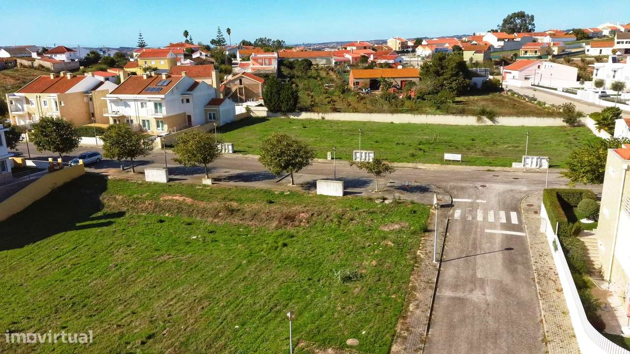 Terreno em Campelos - CONSTRUA A CASA ONDE A SUA FAMÍLIA VAI CRESCER-2