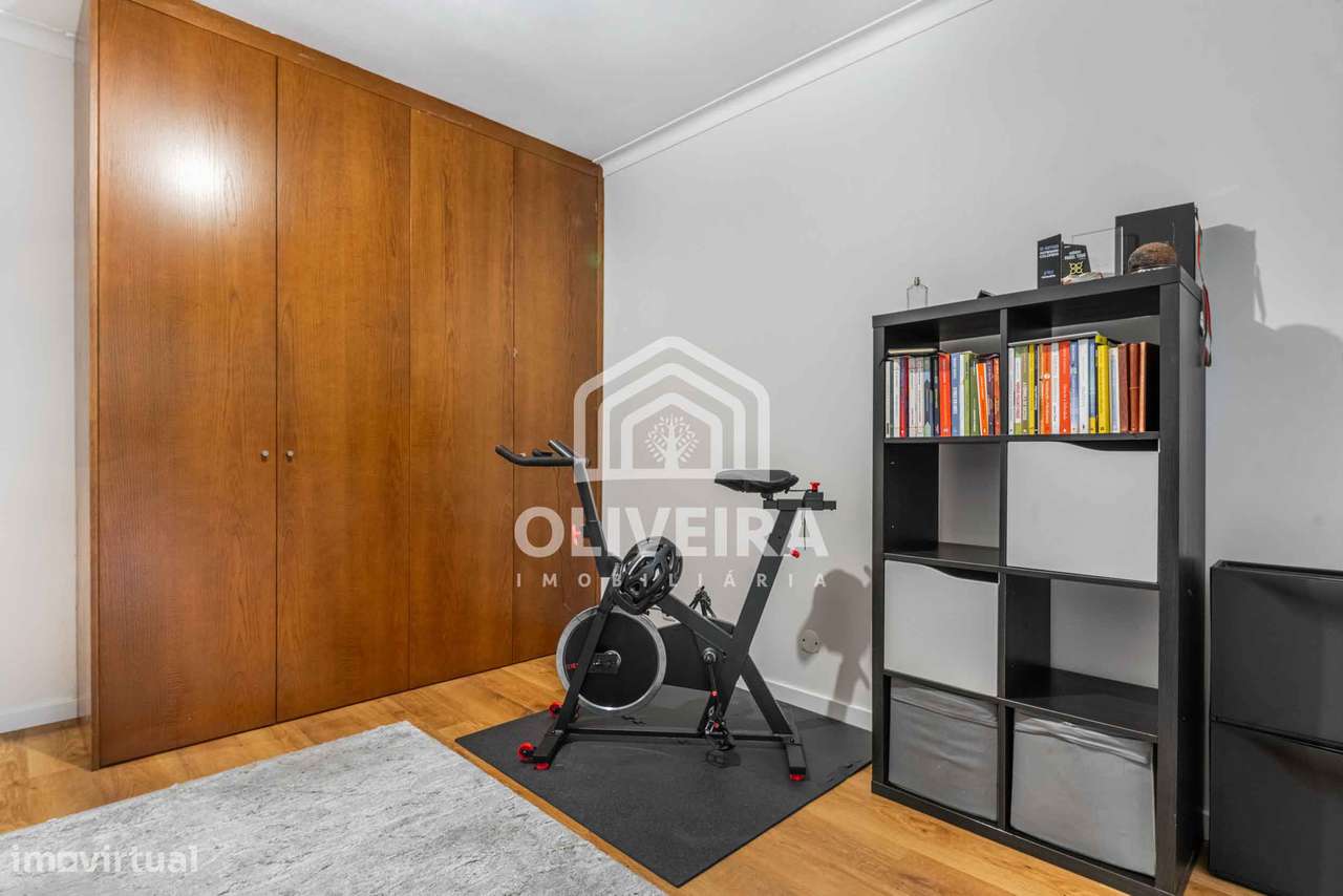 Apartamento T3 renovado em Braga-16