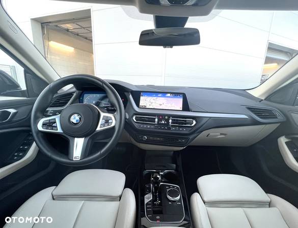 BMW Seria 2 218i - 7