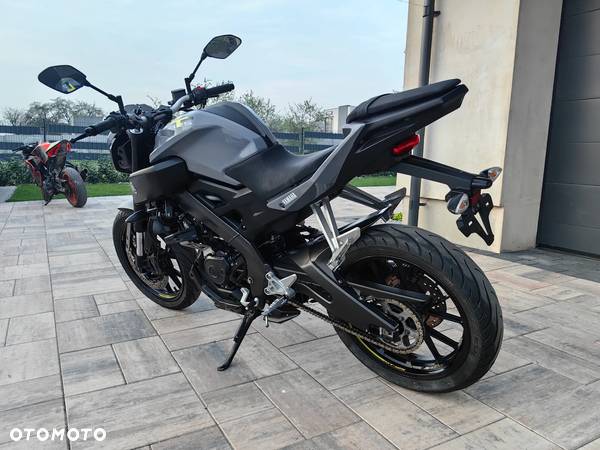 Yamaha MT - 4