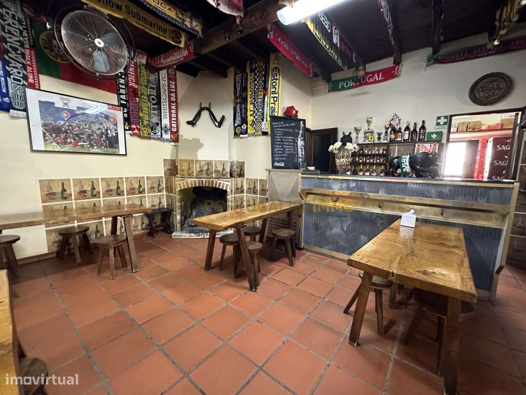 Para venda: Casa ampla com estabelecimento comercial e apartamento ... - Grande imagem: 3/36