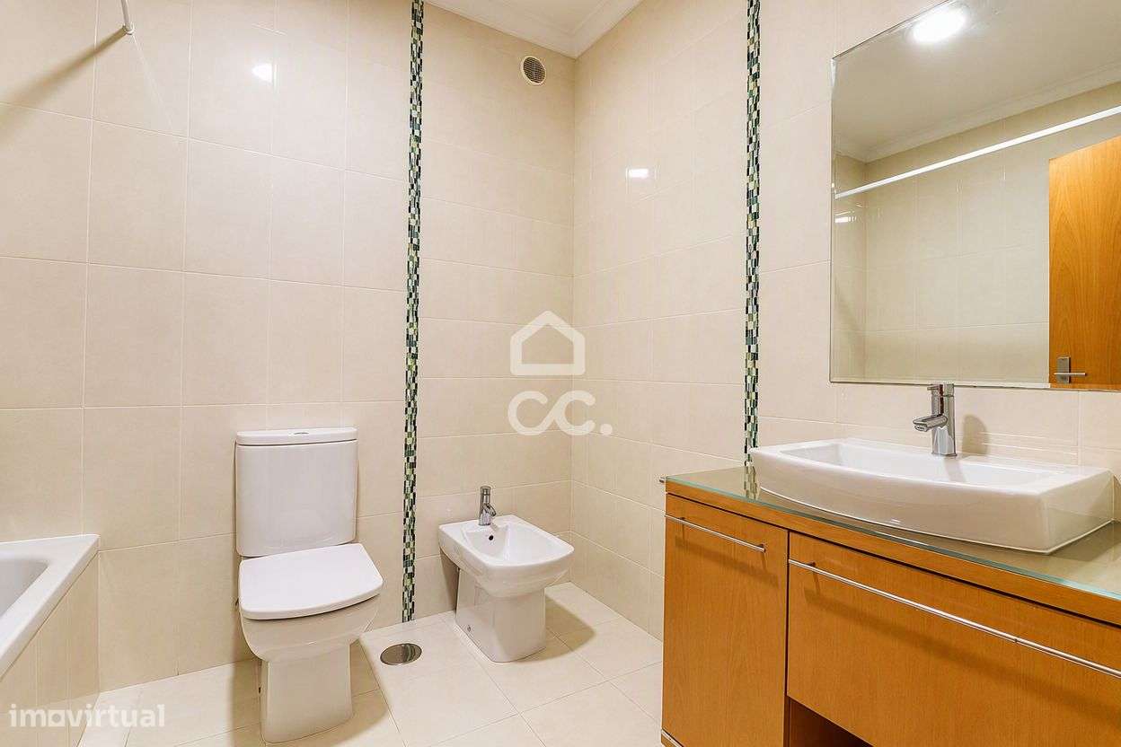 Apartamento T3 com garagem na Quinta de São Luís, Pereira.-12