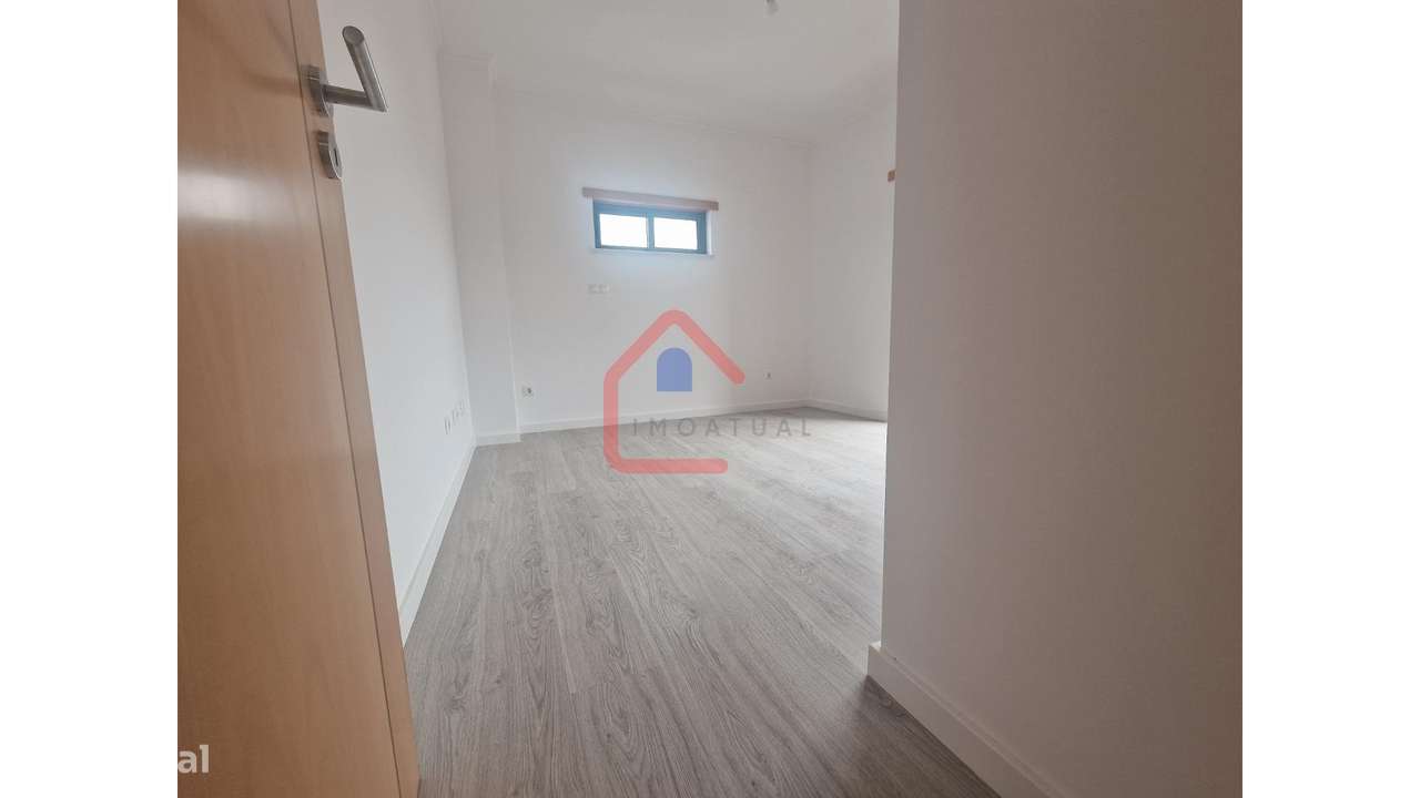 Moradia Isolada em Almada-19