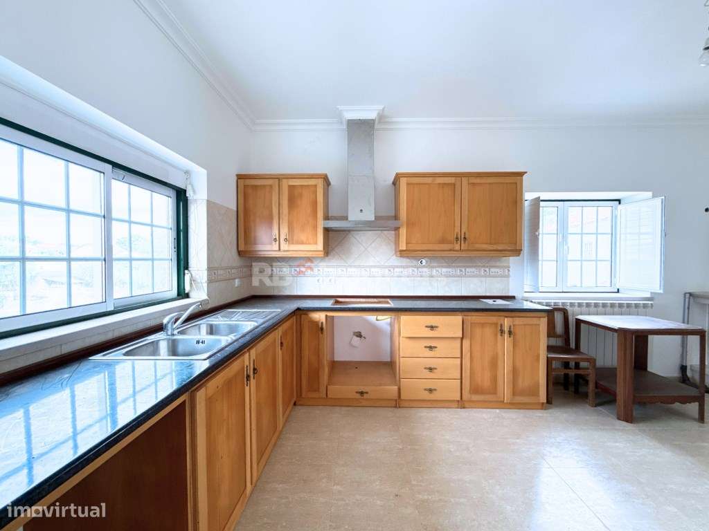 Moradia T4 c/ Jardim e Garagem - Beselga de Cima, Torres Novas - Grande imagem: 4/41