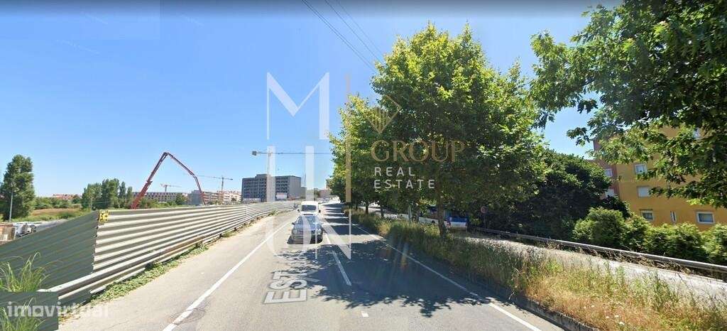 Terreno a 800m do H. S. João - Grande imagem: 2/4