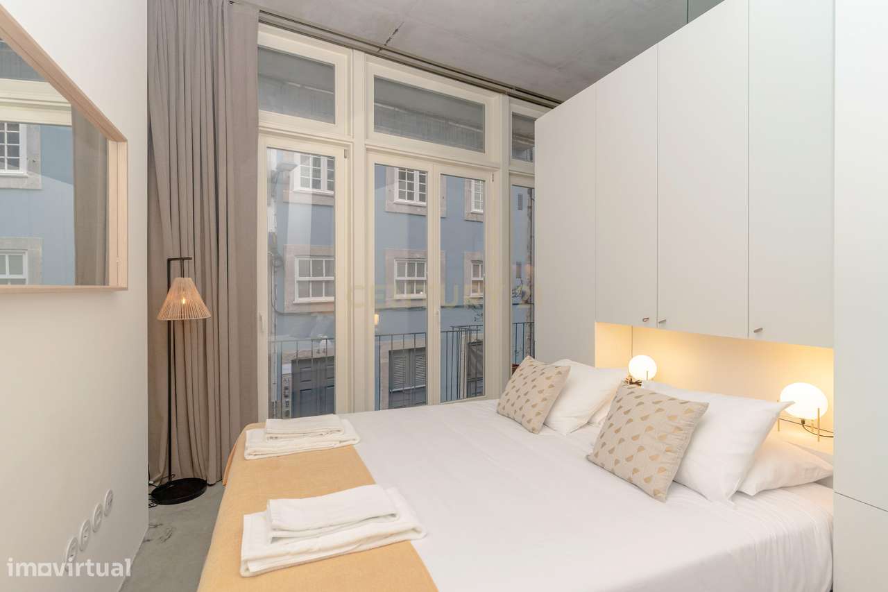 Apartamento Mobilado e Equipado com Licença de Alojamento Local na Bai - Grande imagem: 5/36