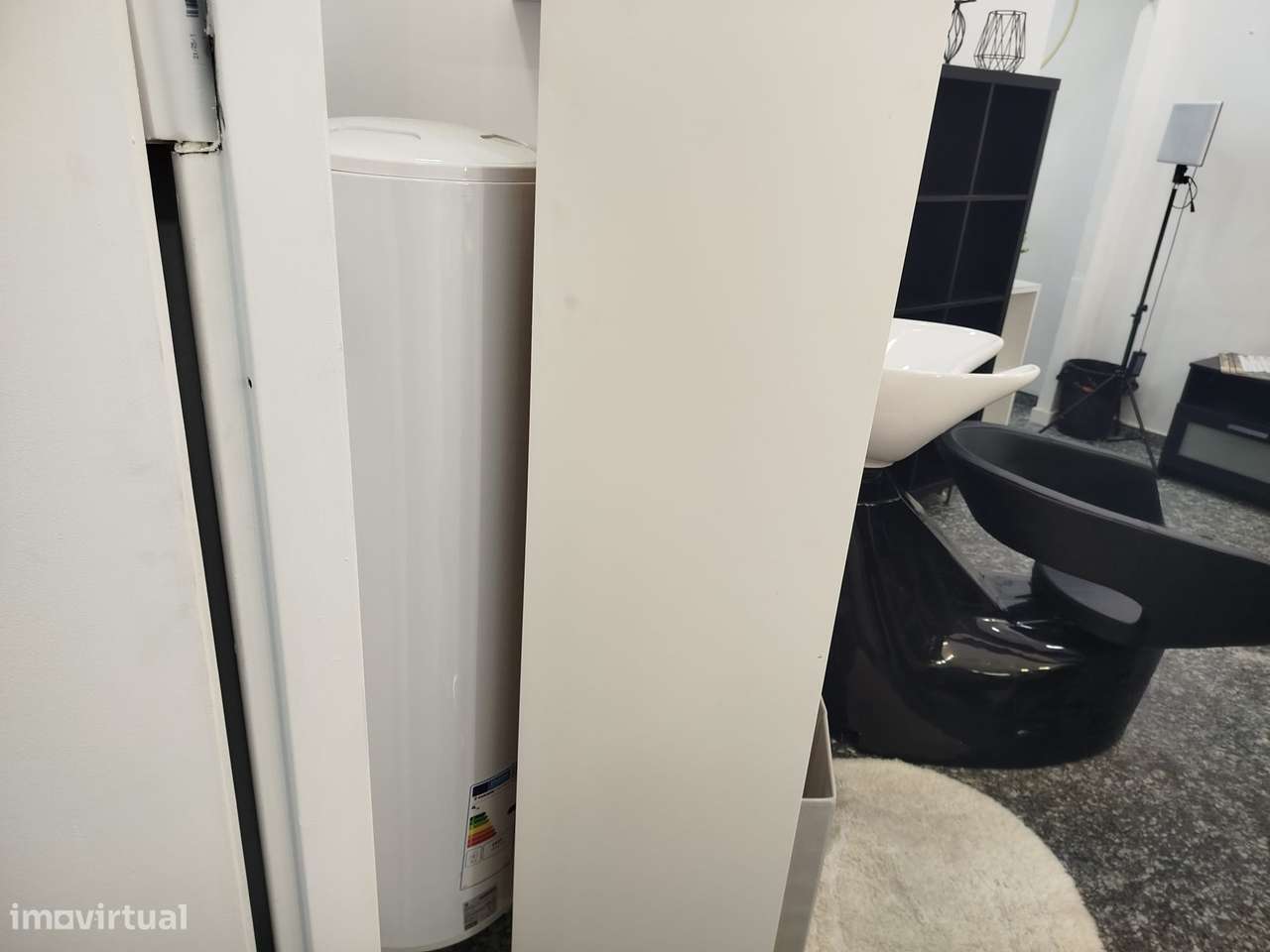 Trespasse de Salão de Beleza no Lumiar – Pronto a Funcionar-13