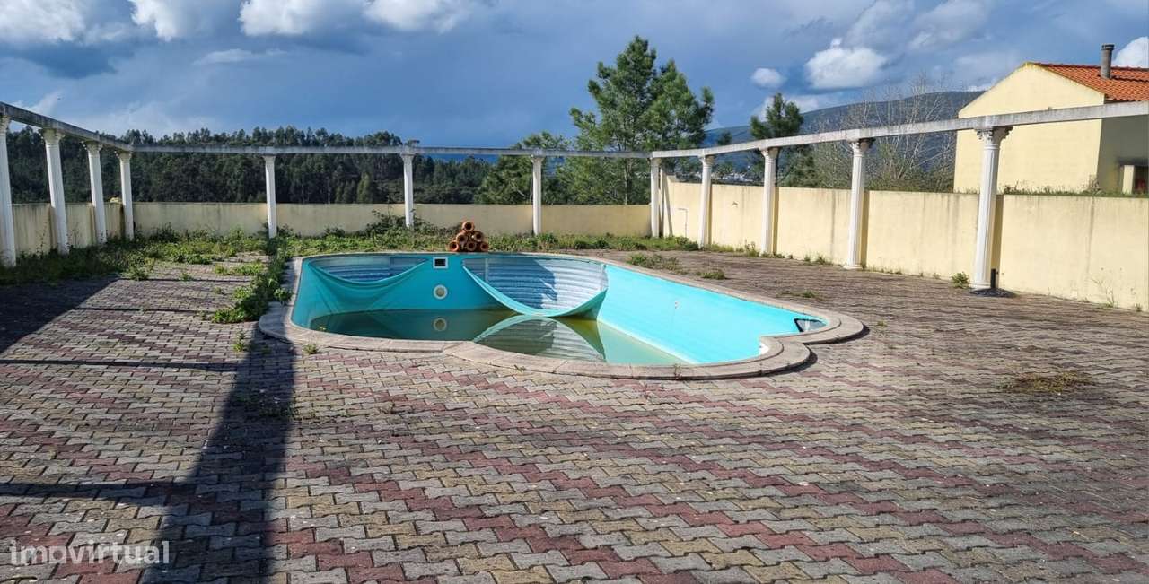 Casa / Moradia independente à venda em Rua da Raposa 26, Alenquer-20