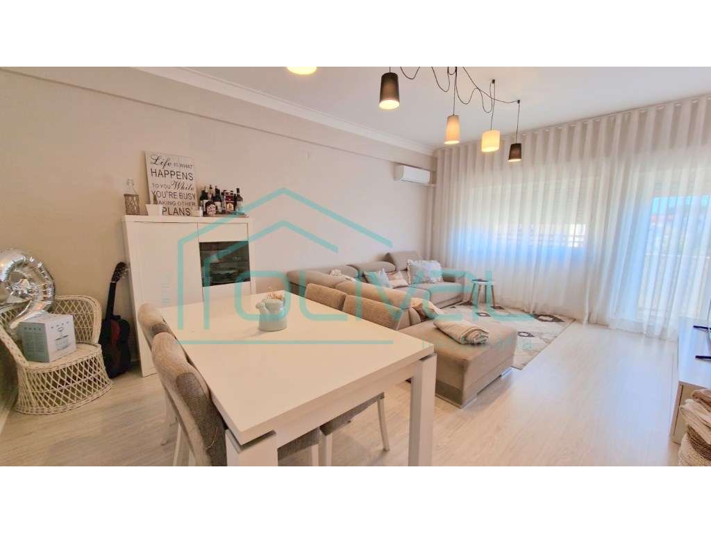 Apartamento T3 centro de Samora Correia-6