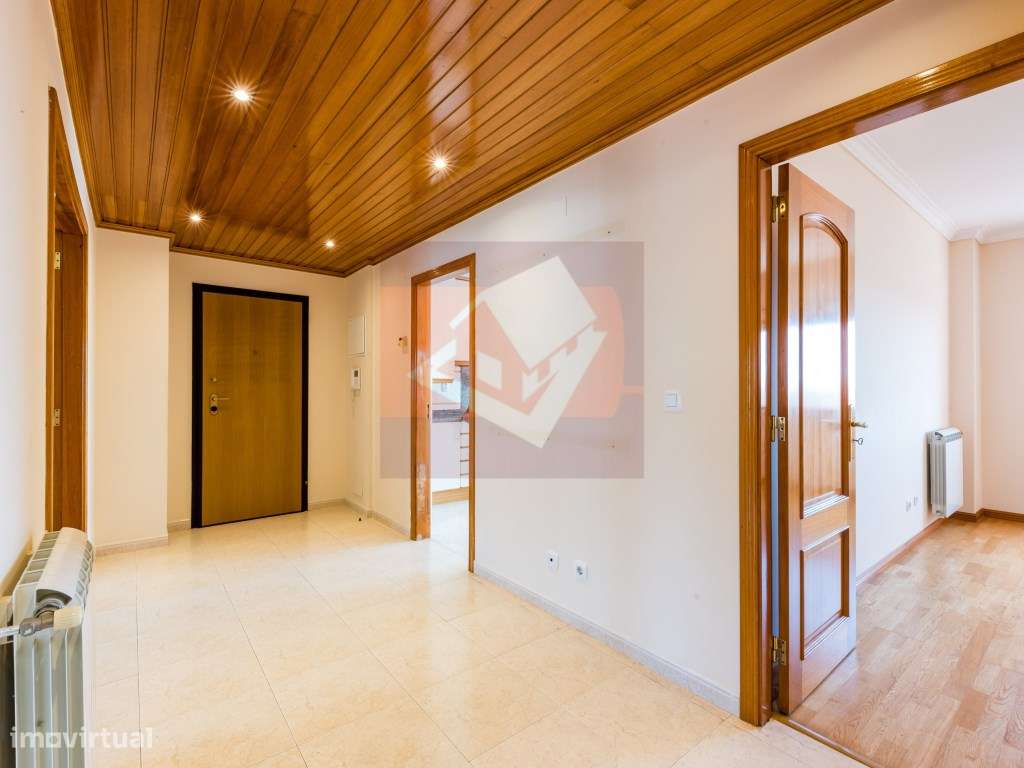 Apartamento T2 na Ramada com parqueamento-12