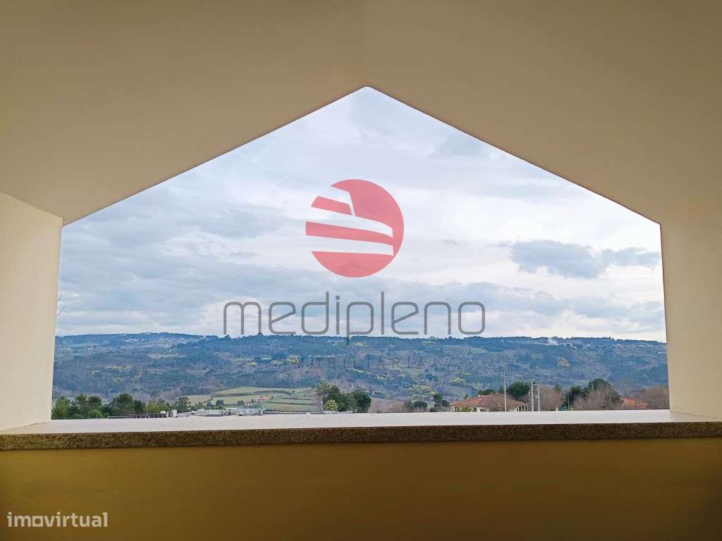 Moradia de Luxo com Jardim, Lago, Vinha, Piscina Coberta e Vistas D... - Grande imagem: 5/27