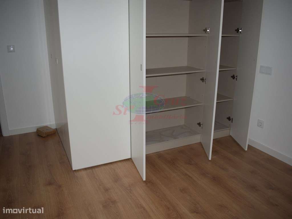 Apartamento T2 - Novo - Bairro de S. Miguel-5