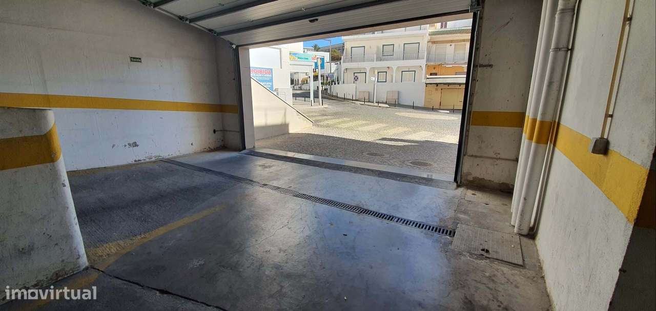 Apartamento na praia com varanda garagem e piscina-25