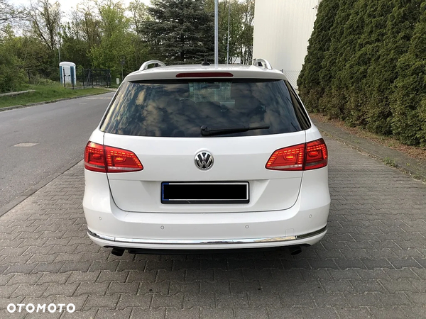 Volkswagen Passat Variant 2.0 TDI 4Motion DPF DSG Highline - 30