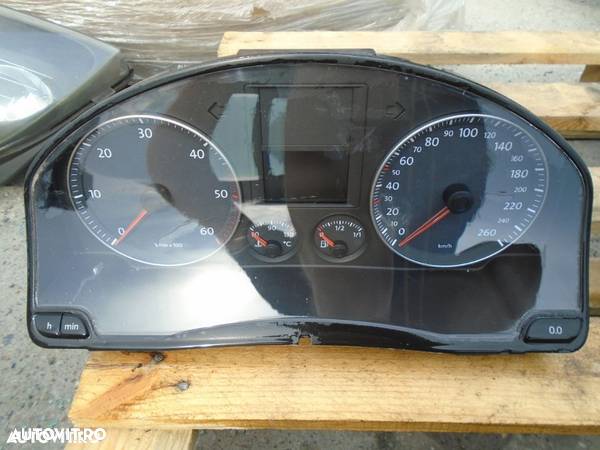 Ceas bord Volkswagen Golf 5 TDI din 2008 - 1