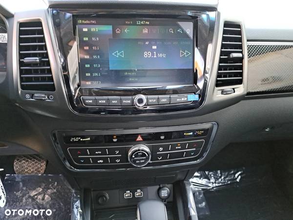 SsangYong Musso Grand 2.2 e-XDi Quartz 4WD - 15