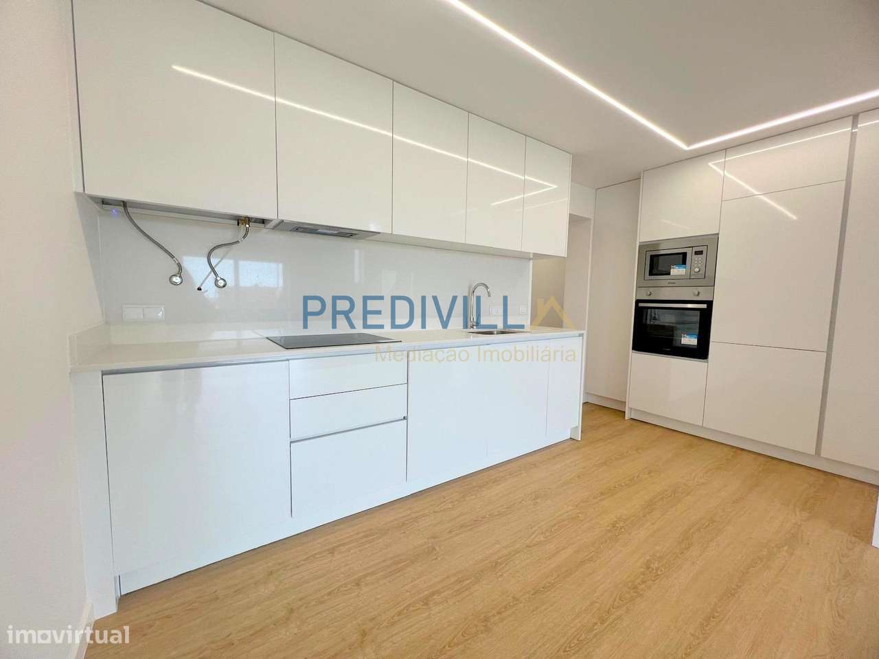 Moradia Geminada T3 Venda em Aver-o-Mar, Amorim e Terroso,Póvoa de Var - Grande imagem: 2/35