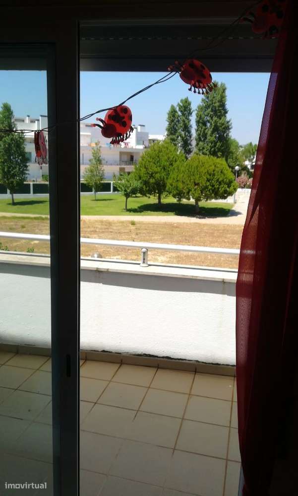 Fantástico apartamento T3, com boas áreas, Santa Luzia-6