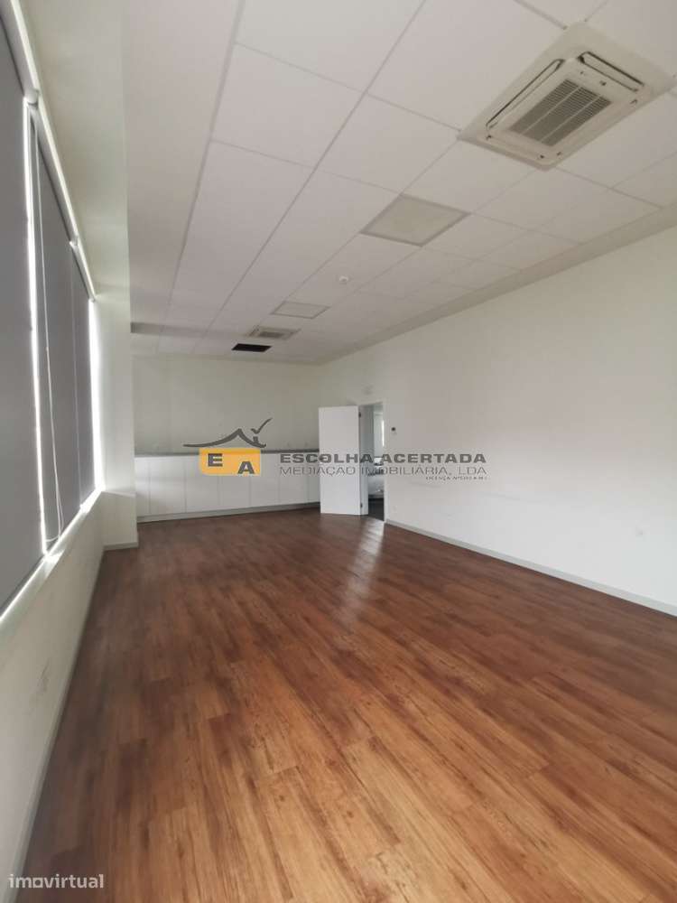 Escritórios Maia Centro, Junto ao Metro - Grande imagem: 4/17