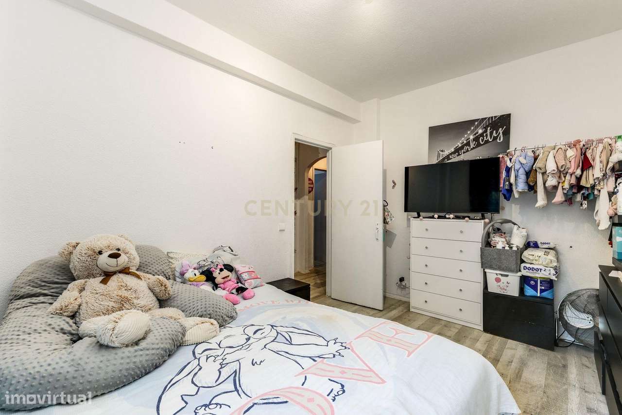 Apartamento T1 em Agualva e Mira Sintra-15