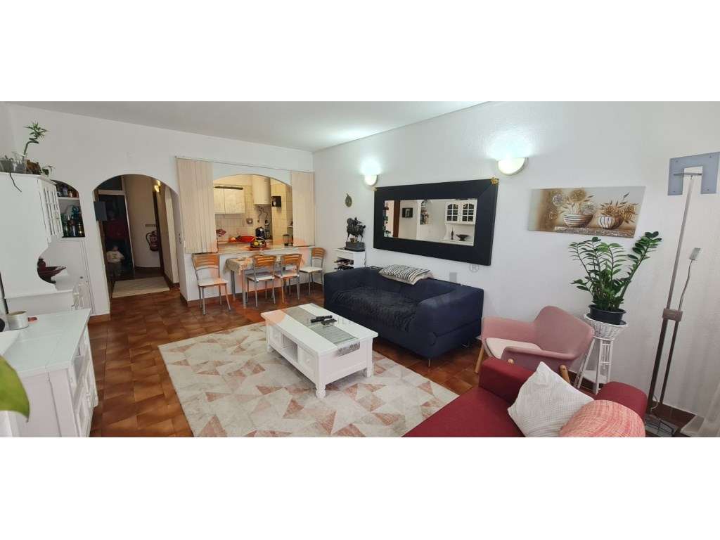 Espaçoso apartamento T1 para venda em Albufeira com piscina - Grande imagem: 3/13