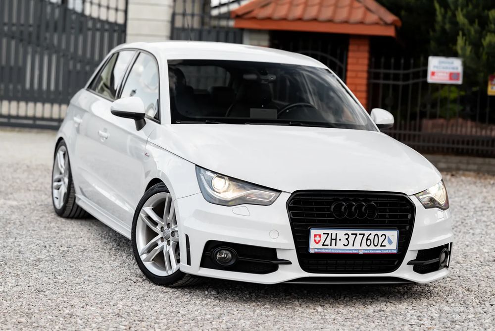 Audi A1 8X 1.4 TFSI S tronic S line edition m S line Sportpaket 2012