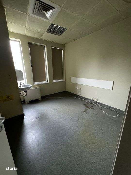 Spatiu comercial pe 2 nivele 700mp cu 20 incaperi si 10 bai pretabil c - Imagine principală: 4/19