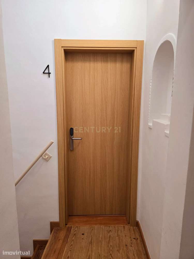 Moradia T6 Duplex no Centro Histórico de Évora – Ideal para Alojamento-27