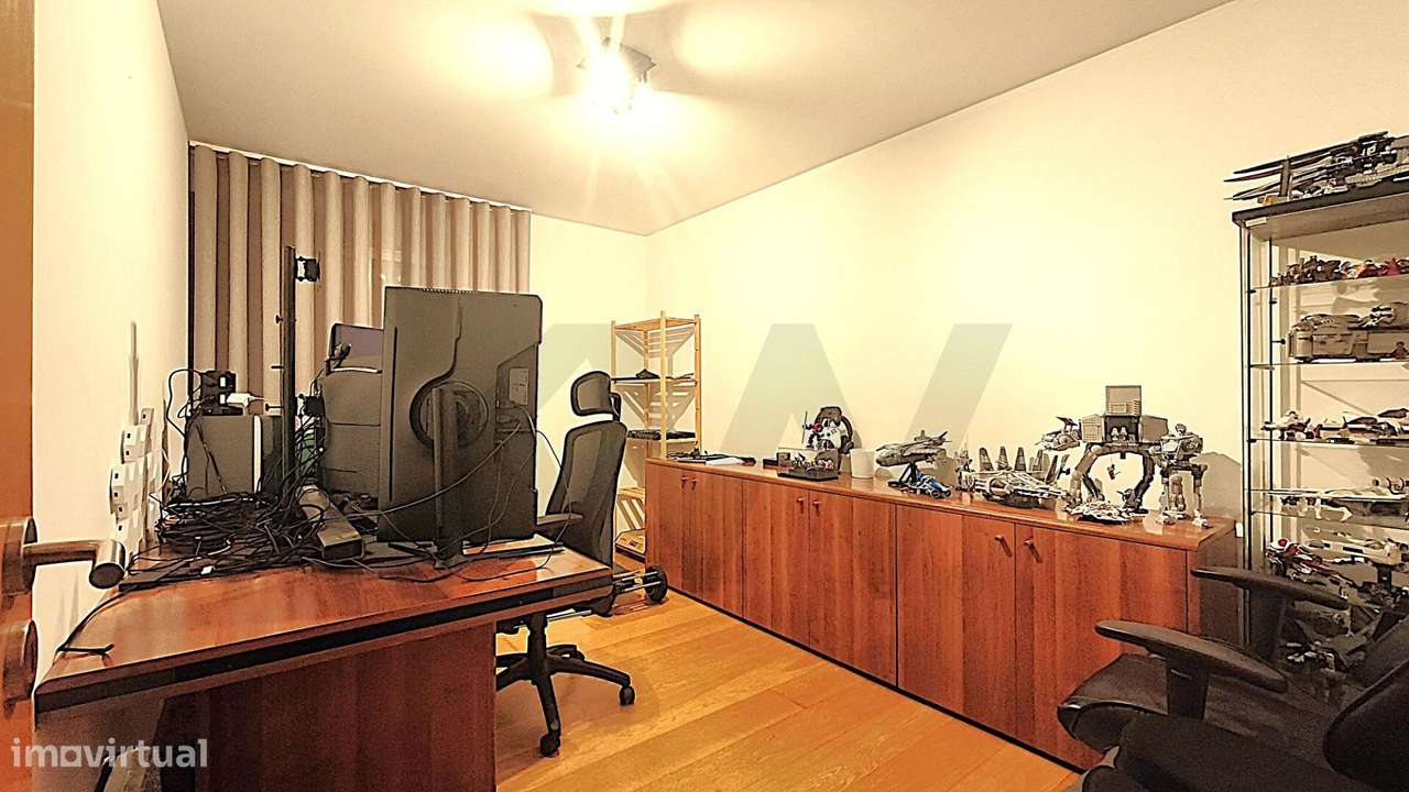 MORADIA T3 + 2 (Luz directa) - Folgosa - Maia - Grande imagem: 5/47