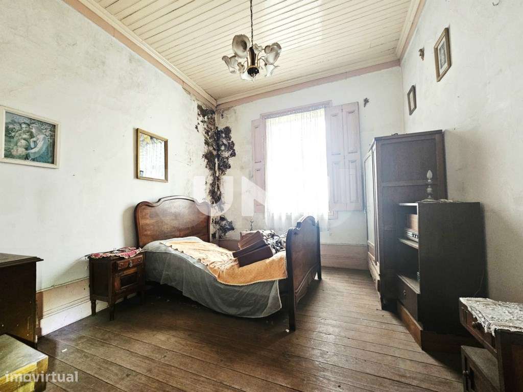 Moradia T5 - Pleno Centro Histórico de Viseu-10