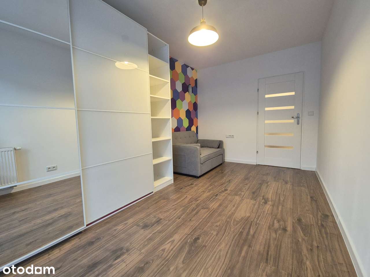 Przestronne i słoneczne mieszkanie! 20min kolejką do Centrum Warszawy!-9