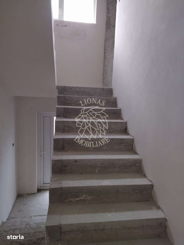 Casa 6 camere 221 mp-teren 1120 mp-terasa/balcon/garaj-Unirea - Imagine principală: 5/8