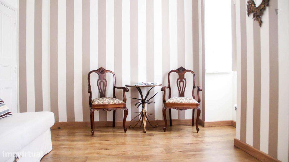 Apartamento com 1 quartos - localizado em Princípe Real Lisbon - Grande imagem: 4/6