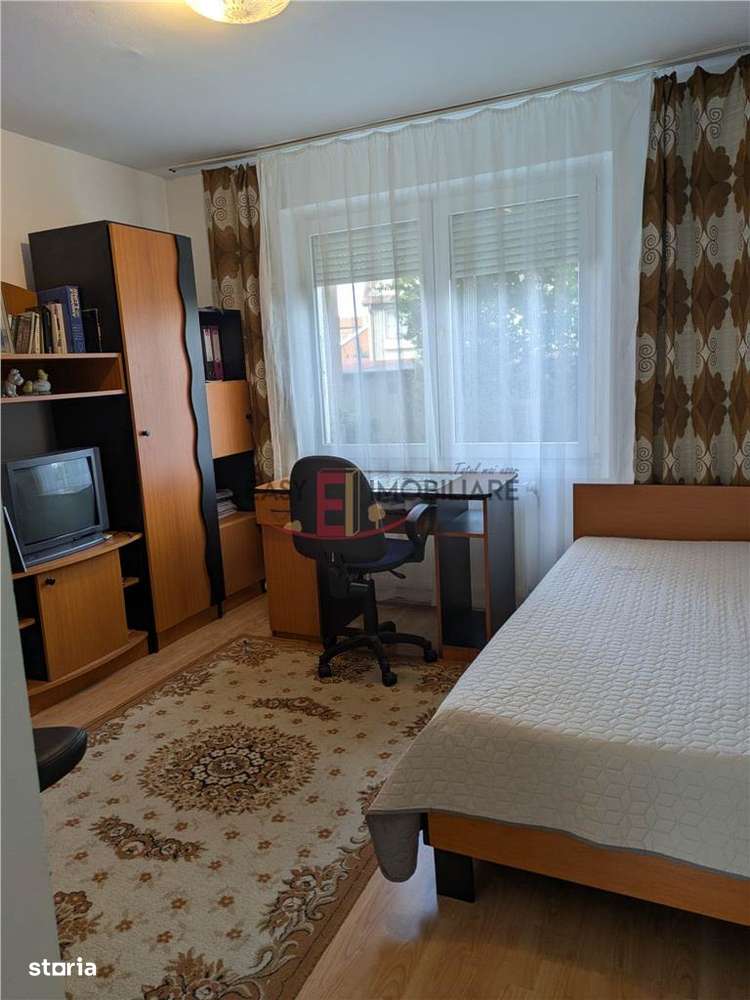 Apartament 3 camere decomandat, UMF, Spital, 2 bai, Targu Mures - Imagine principală: 2/9