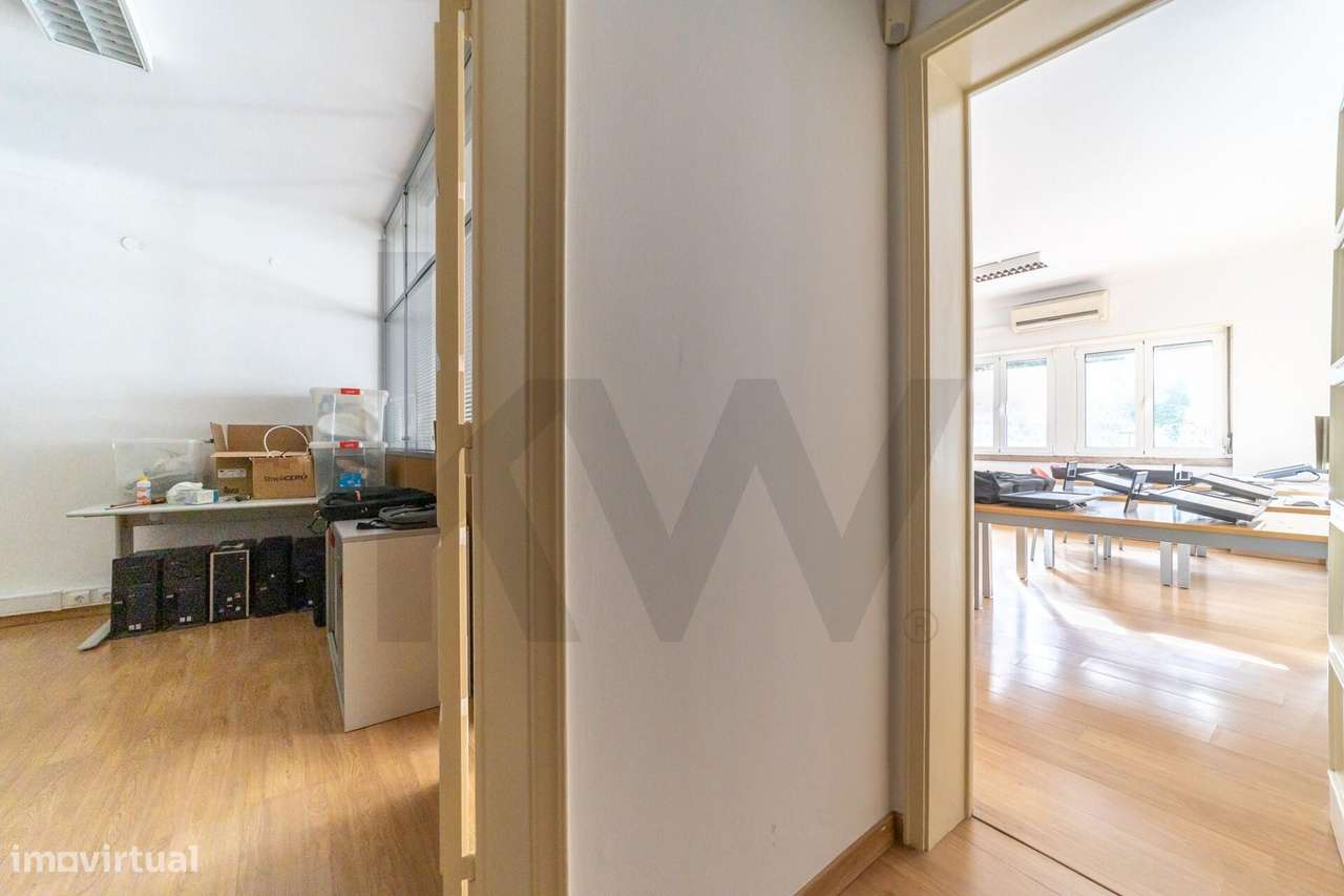 Apartamento T1 na Av. Infante Santo-Lapa-9